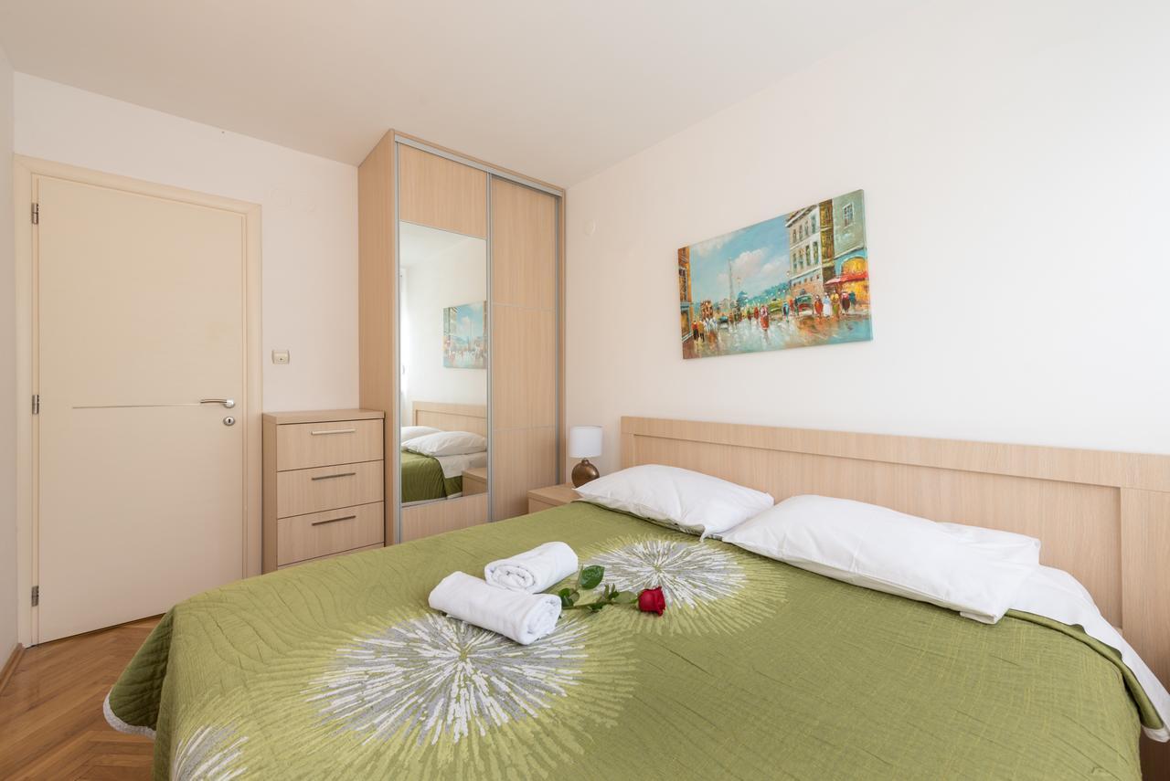 Apartment Vilea Spalato Esterno foto